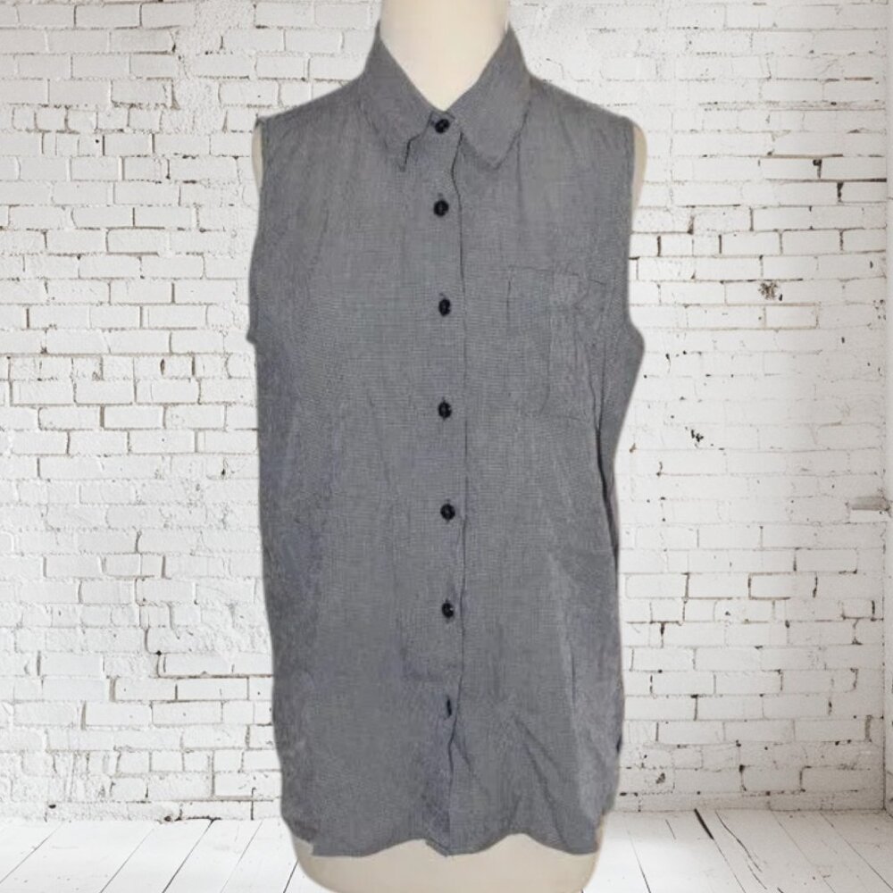 Christopher & Banks Sleeveless Button Front Top with Pocket